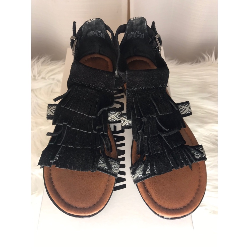 New Minnetonka Maui Sandals